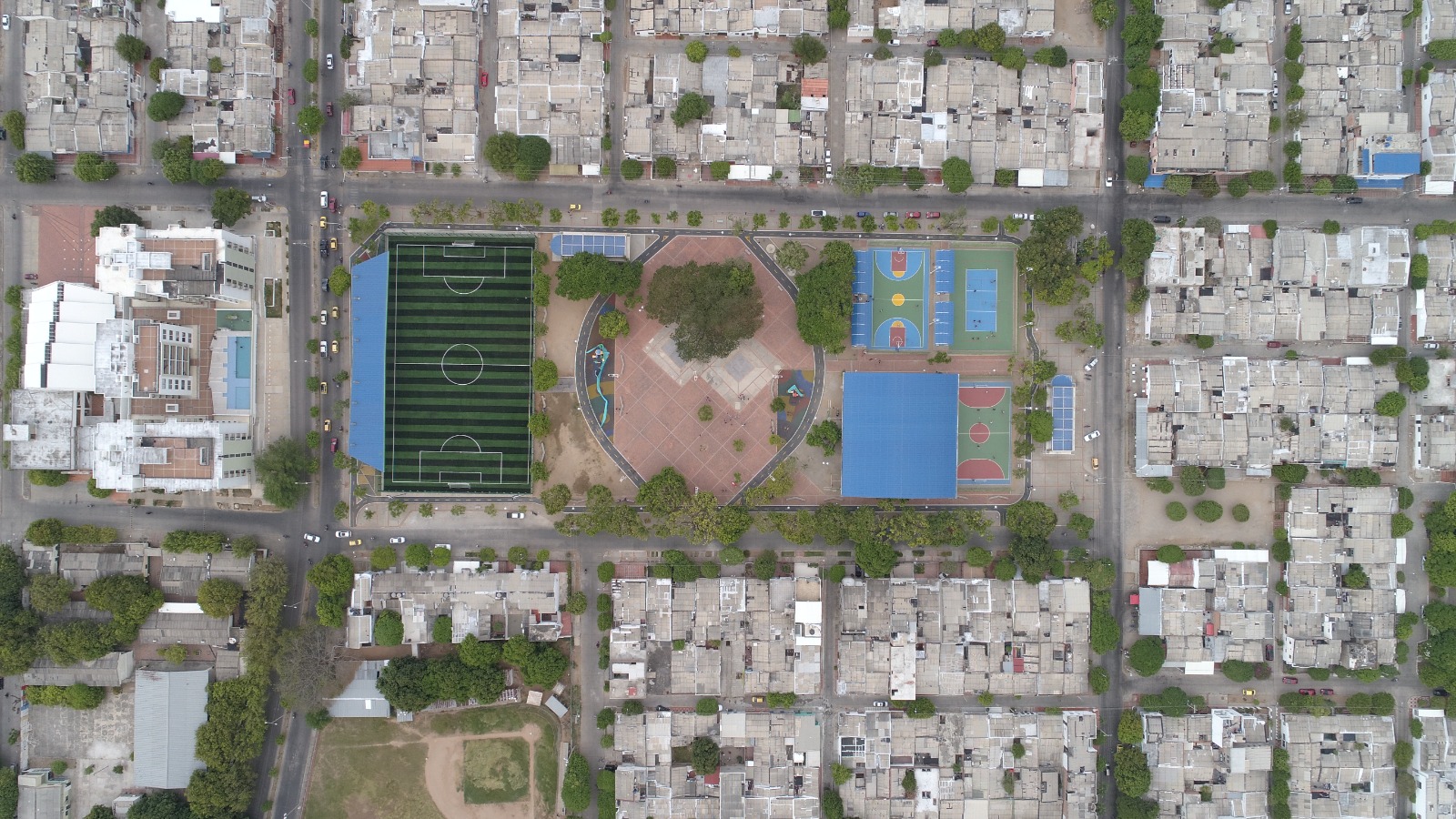 PARQUE GARUPAL